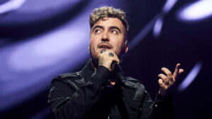Beret  :  «Lo  Siento «