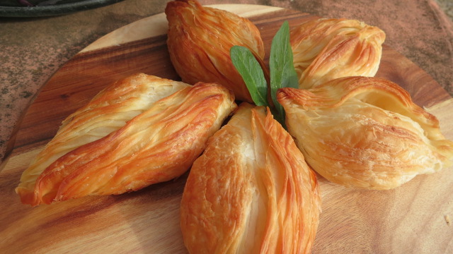 Pastizzi  ( Receta de Malta )